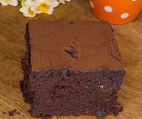 عکس چای و کیک خانگی