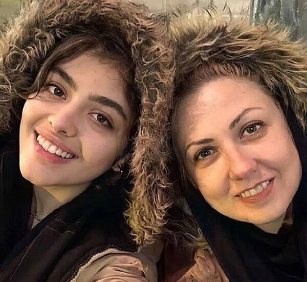 عکس های جدید ریحانه پارسا در خارج