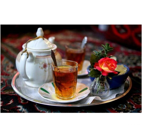عکس قوری چای در طبیعت