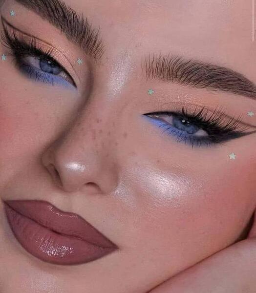 عکس چشم دخترانه قهوه ای
