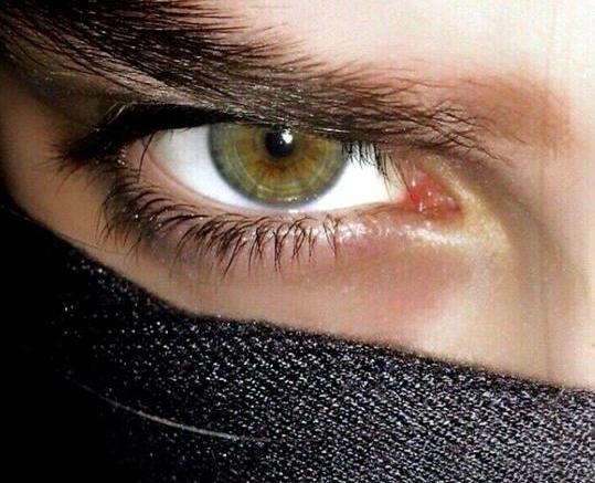 عکس چشم قشنگ پسر