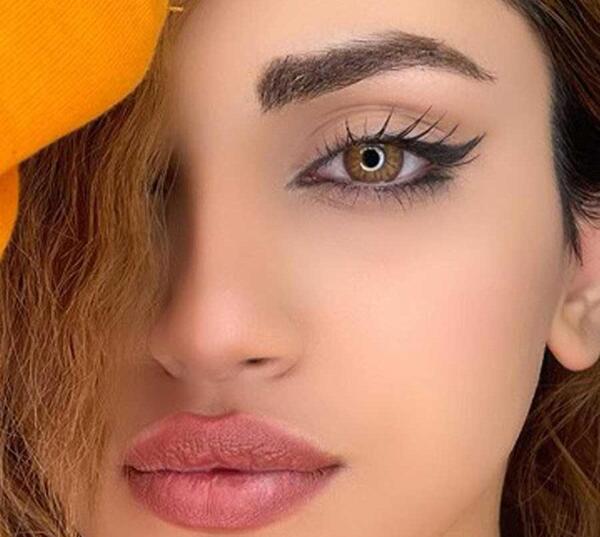 عکس لنز چشم عسلی