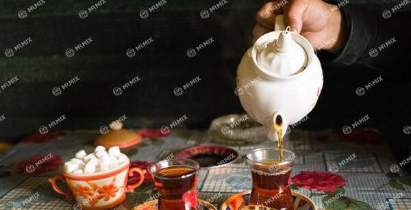 عکس از قوری چای