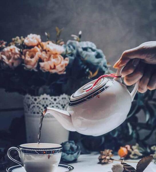 عکس از قوری چای