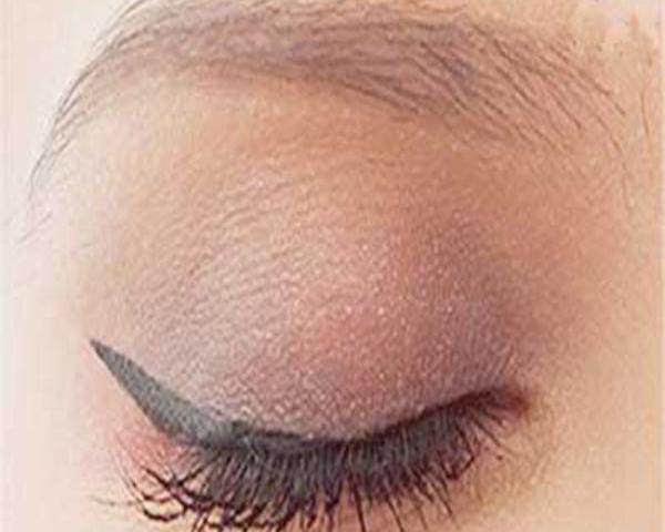 عکس خط چشم ریز