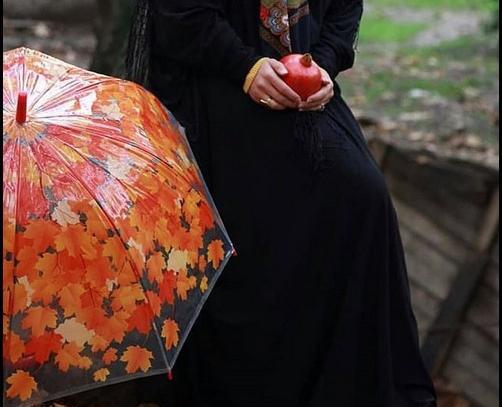 عکس پاییزی با حجاب