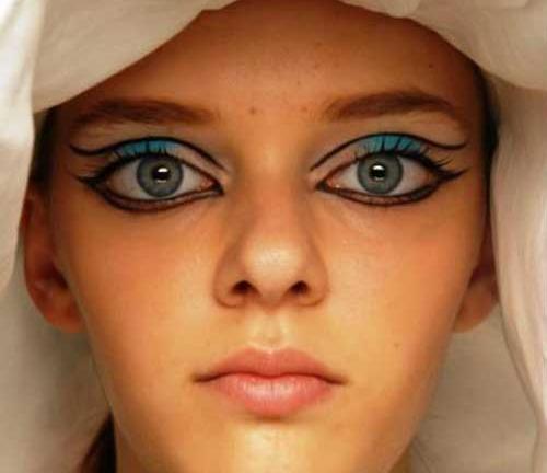 عکس زن های چشم رنگی