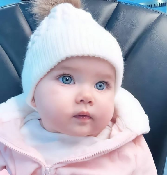 عکس بچه چشم آبی