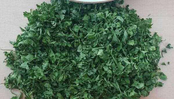 عکس از سبزی جعفری