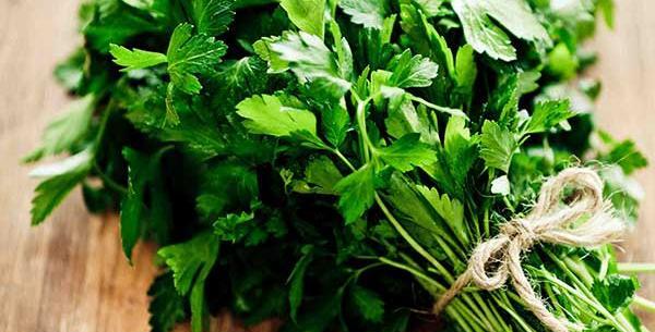 عکس از سبزی جعفری
