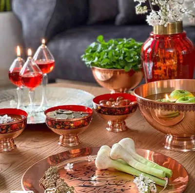 عکس تزیین سفره هفت سین با ظروف مسی