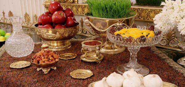 عکس تزیین سفره هفت سین با ظروف مسی