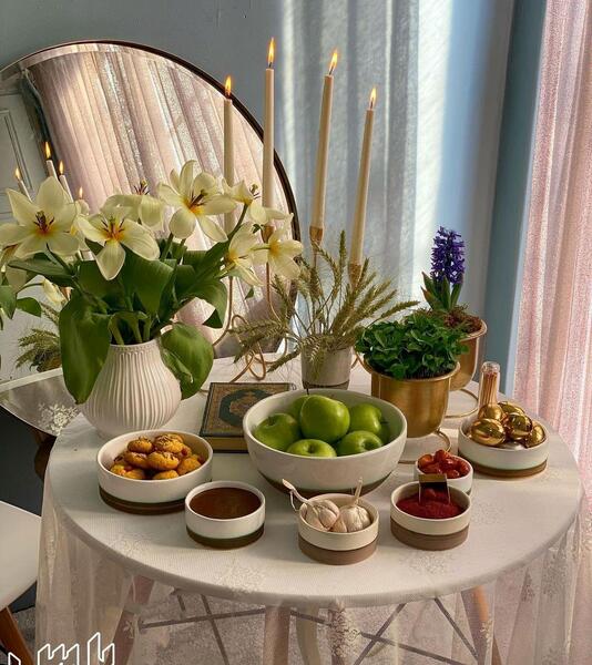 عکس سفره هفت سین ساده روی زمین