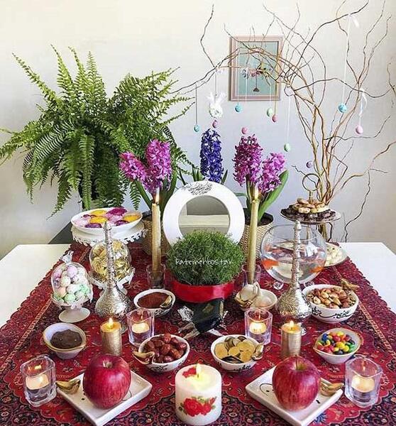 عکس سفره هفت سین ساده روی زمین