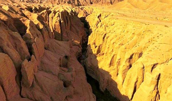 عکس دره جن ها در طبس