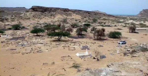 عکس قبرستان جن ها در چابهار