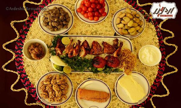 عکس غذای جوجه محلی