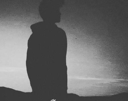 عکس پروفایل شیک پسرانه غمگین