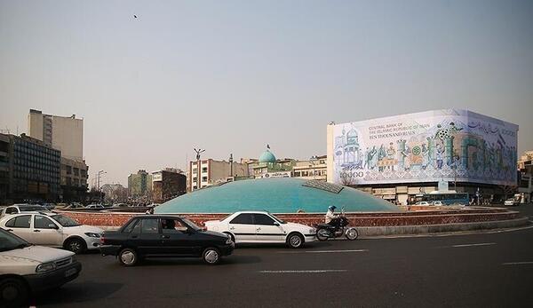 عکس میدان انقلاب ایران
