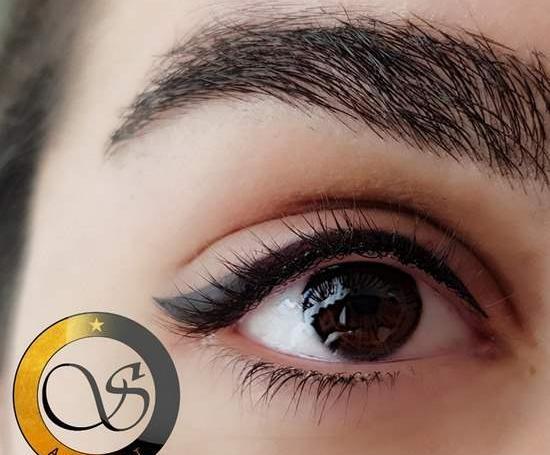 عکس تاتو بن مژه بالای چشم