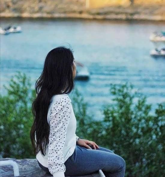 عکس تنهایی دختر پروفایل
