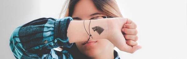 عکس تاتو قیچی رو دست