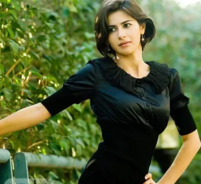عکس شاهیکا در ایران با حجاب