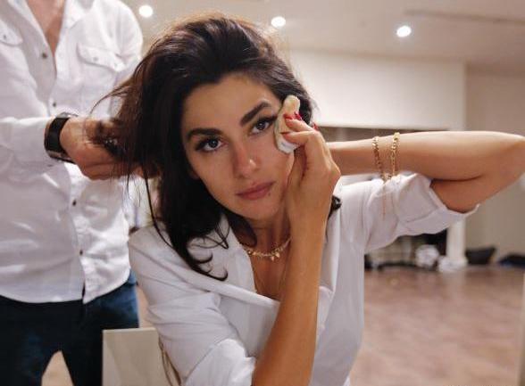 عکس شاهیکا در ایران با حجاب