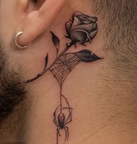 عکس تاتو روی گردن پسرانه