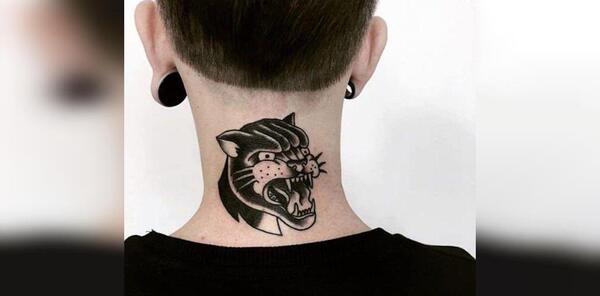 عکس تاتو روی گردن پسرانه
