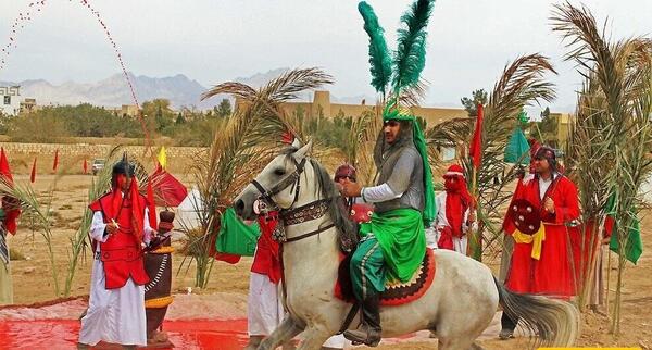 عکس امام حسین در میدان جنگ