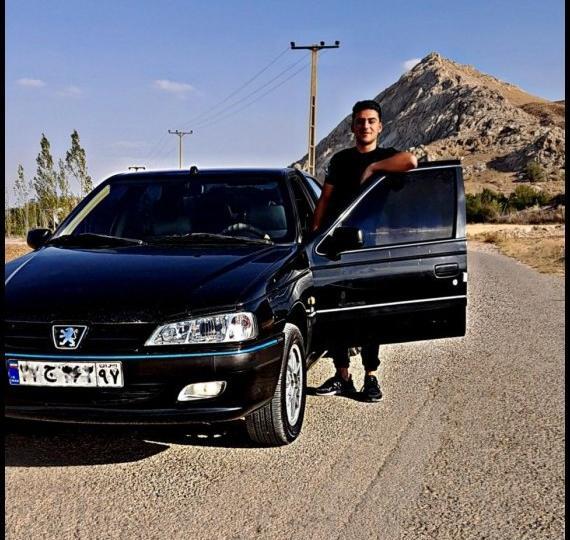 عکس پروفایل پسرانه با ماشین پارس