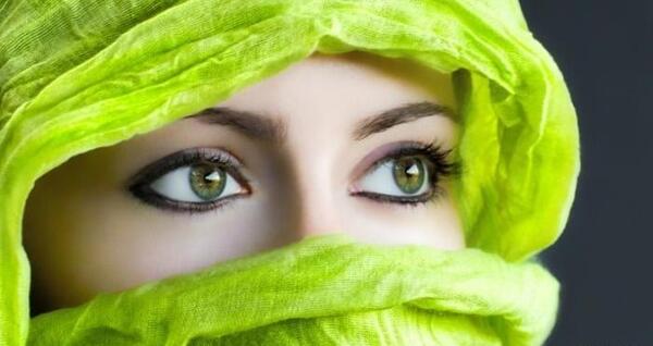 عکس رنگ چشم سبز جنگلی
