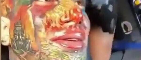 عکس تتو زدن امیر تتلو
