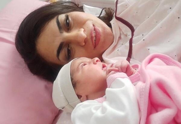 عکس بچه کوچولو که تازه به دنیا اومده