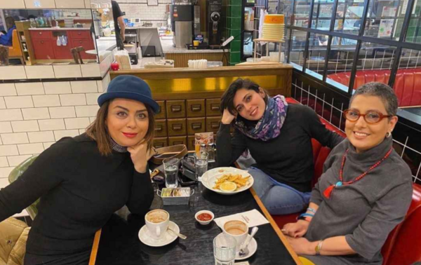عکس شبنم فرشادجو در خارج