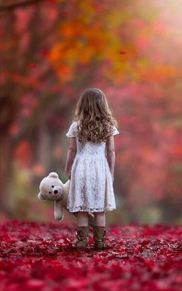 عکس دختر بچه ناراحت برای پروفایل
