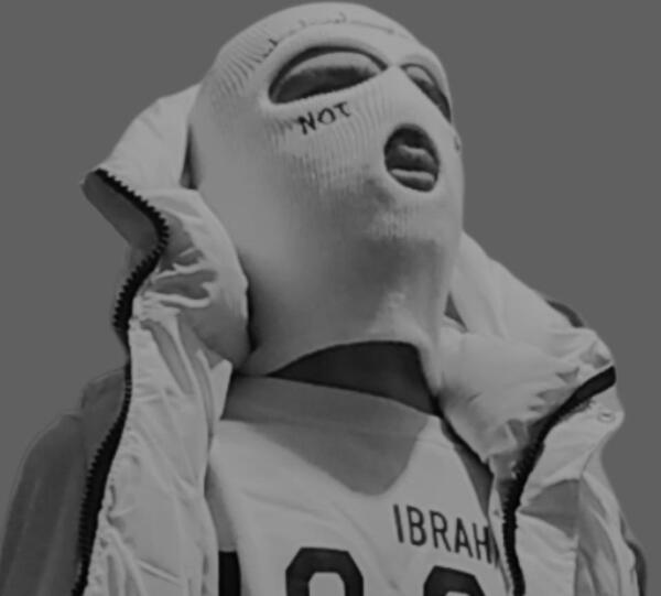 عکس پروفایل دخترونه خفن با ماسک