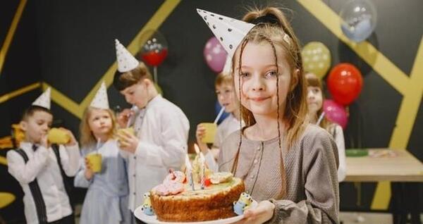 عکس پیام تبریک تولد دختر تیر ماهی