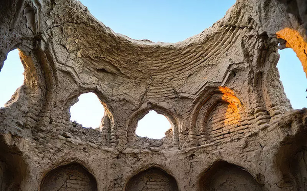 عکس قبرستان ترسناک در ایران