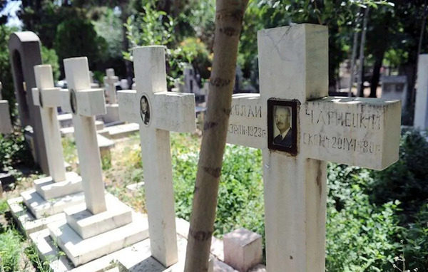 عکس قبرستان ترسناک در ایران