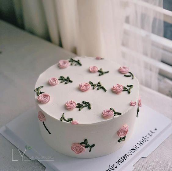 عکس کیک تولد خوشگل دخترانه ساده