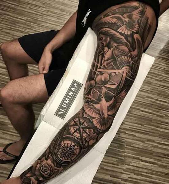 عکس تاتو روی پا مردانه