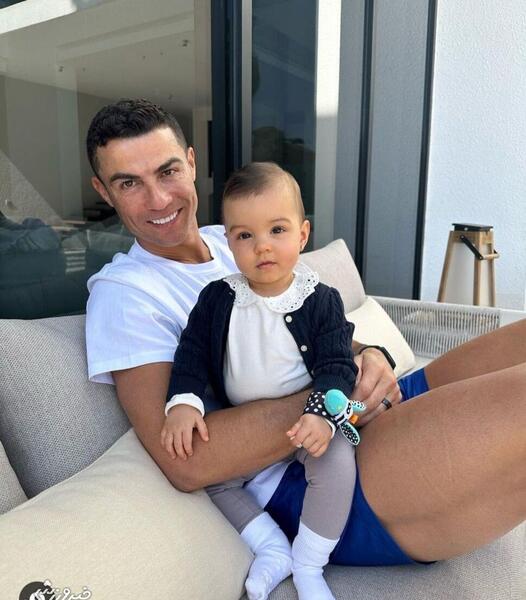 عکس بچه رونالدو جونیور