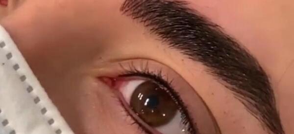 عکس تاتو بن مژه پایین