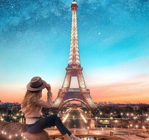 عکس برج ایفل برای تصویر زمینه دخترانه