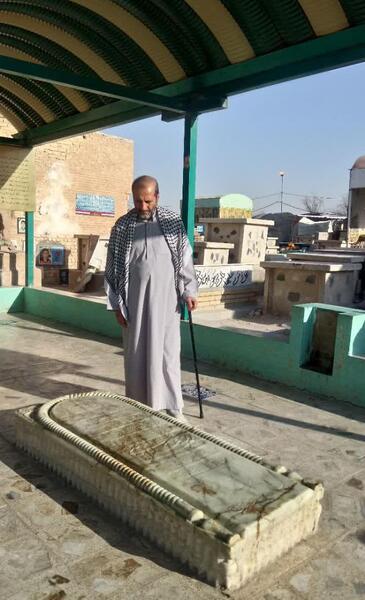 عکس قبر آیت الله قاضی