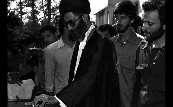 عکس سیاه و سفید خامنه ای