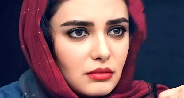 عکس باحجاب لیندا کیانی
