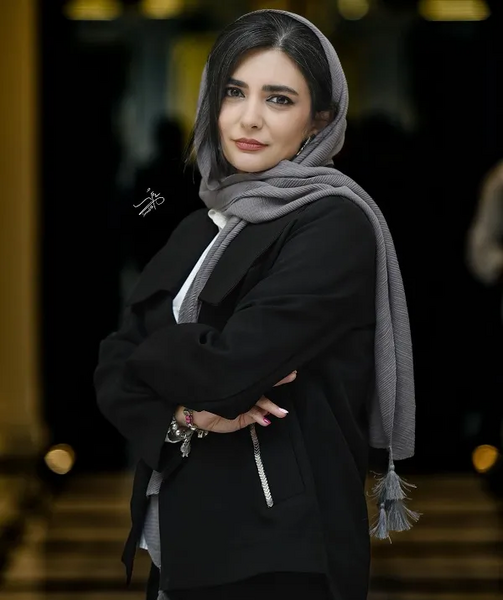 عکس باحجاب لیندا کیانی
